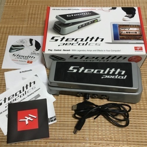 Ik Multimedia Stealth pedal CS ペダル型オーディオインターフェース
