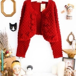 赤の少女 vintage風100%ウール製セーター