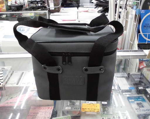 Bmw 簡易 クーラーバッグ 約25 19 5 19 3cm グレー 札幌 西岡店 モノハウス 西岡 月寒中央のバッグ その他 の中古あげます 譲ります ジモティーで不用品の処分