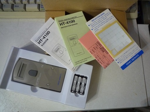 小野測器　非接触式 　回転計　ハンドタコメータ HT-4100