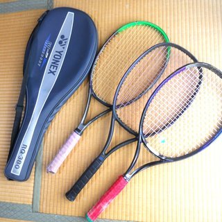 ◆硬式テニスラケット３本(中古品)