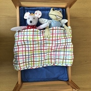 IKEA 人形用ベッド／ペット用ベッド