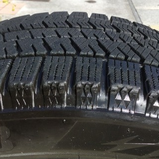 スタッドレスタイヤ BLIZZAK VRX2