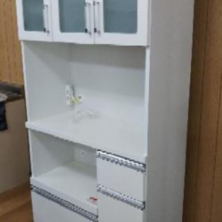 リサイクルサービス八光 田上店 配達設置Ok 】エナメルホワイト 食器棚
