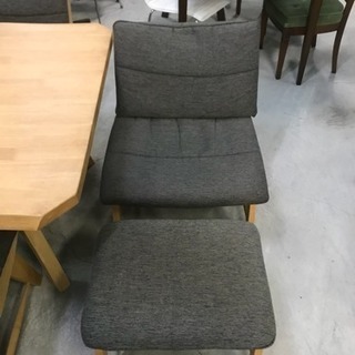 【中古美品】天然木 ダイニングテーブル イス×4脚セット ロータイプ オットマン付き