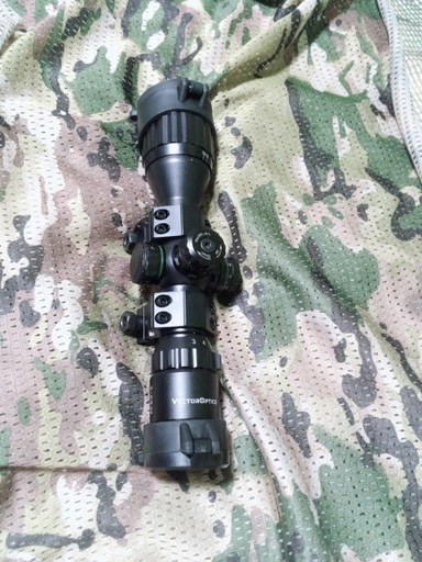 VECTOR OPTICS イルミ ライフルスコープ 3-9×32 実銃対応