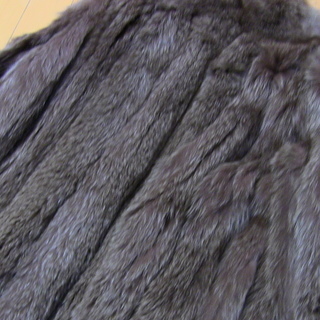 高級な毛皮コート　ブラウン