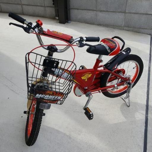 カーズ補助輪付き自転車と、カーズのヘルメット