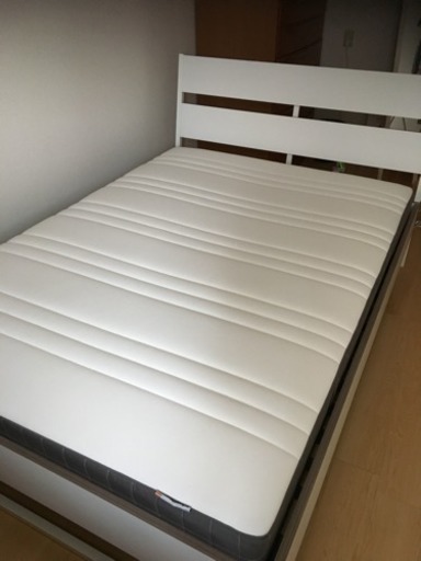 IKEA ダブルベット マットレス付き