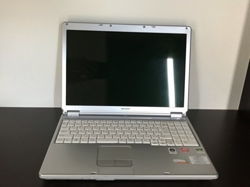 シャープのノートパソコン