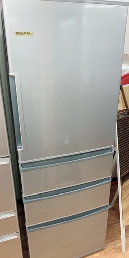 AQUA　２０１７年製　３５５L　4ドア冷蔵庫