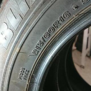 215/60R16BSスタッドレス 
