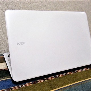 美品ホワイトNEC❥最新WIN10❥CORE-I3❥大容量500G❥メモリ4G 美品ホワイトNEC❥最新WIN10❥CORE-I3❥大容量500G❥メモリ