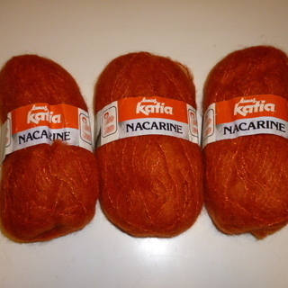 値下げ：オレンジ色のモヘア毛糸（スペイン製）
