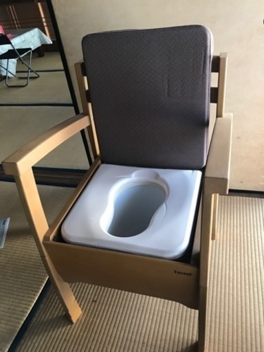 値下げしました‼️目玉商品です‼️家具調トイレ脱臭機付き 未使用
