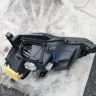 SOLD!～◇中古品◇トヨタ86 安い ZN6 前期 純正 ヘッドライト ASSY 右側