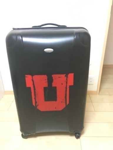 大型 サムソナイトのスーツケース