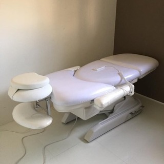 値下げしました！！35000→30000円！施術用ベッド、綺麗です！