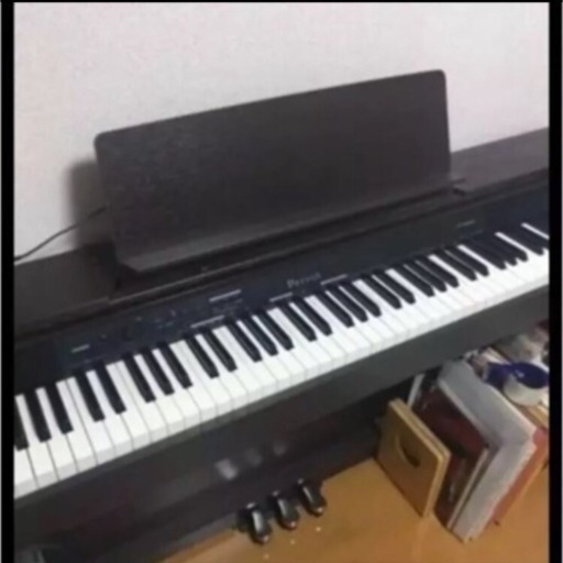 美品  電子ピアノ