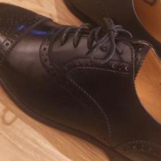 Renica Delio ストレートチップ ビジネスシューズ モーニング 25 Kitty 文京の靴 革靴 の中古あげます 譲ります ジモティーで不用品の処分