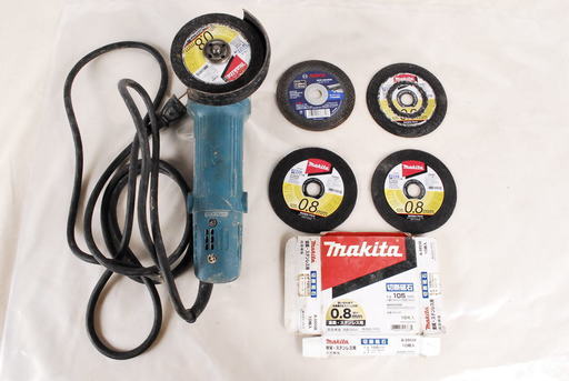 7322　makita マキタ 100mmディスクグラインダ 9520BLA　BOSCH　makita 砥石5枚付　アントレ