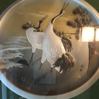 幸せな鶴の絵画