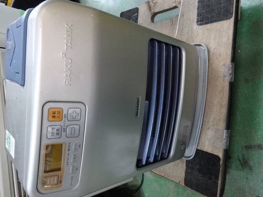 西１７　シャープ　石油ファンヒーター　OK－P３２ER　約９畳　タンク５L