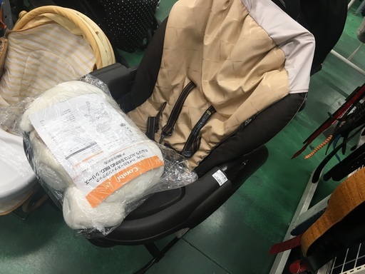ご来店お持ち帰り出来る方限定！コンビ　電動スイングラック【トレジャーファクトリー吉川店】