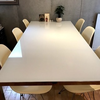 【差し上げます！】IKEA　TORSBY　テーブル　＋　イームズ...