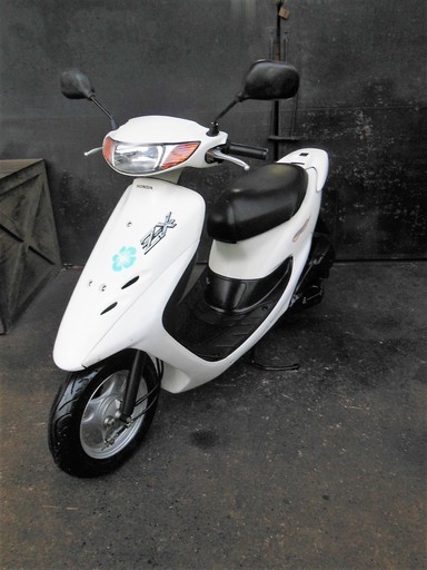 美車HONDA ＤＩＯＺＸ仕様 ホワイト メーターオーバー速い バッテリー新品　タイヤ前後新品　軽整備してあり すぐ乗り出し可能