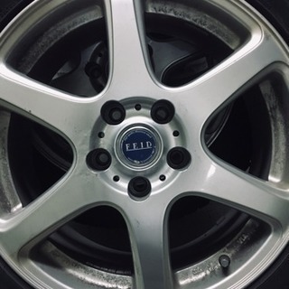 スタッドレスタイヤ17インチ（215-55-R17）