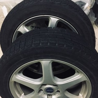 スタッドレスタイヤ17インチ（215-55-R17）