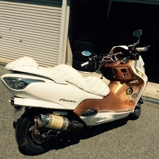 MF08カスタムフォルツァ