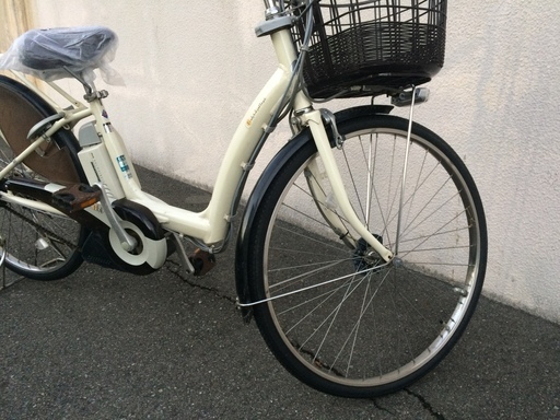 地域限定送料無料　ブリヂストン　ボーテ　新基準　三人乗り　子供乗せ　白　ギュット　キッス　神戸市　電動自転車