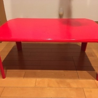テーブル 赤色