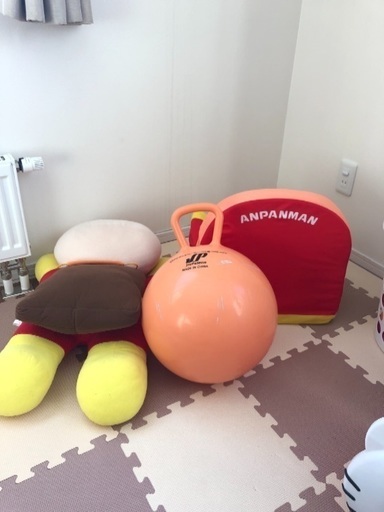 値下げ アンパンマンぬいぐるみ クッションソファー バランスボールセット ダイ 篠路のおもちゃ ぬいぐるみ の中古あげます 譲ります ジモティーで不用品の処分 値下げ アンパンマンぬいぐるみ クッションソファー バランスボールセット ダイ 篠路のおもちゃ ぬいぐるみ の中古あげます 譲ります ジモティーで不用品の処分