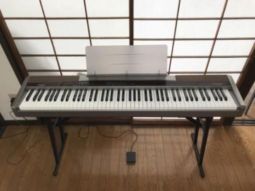 電子ピアノ　CASIO Privia PX-100