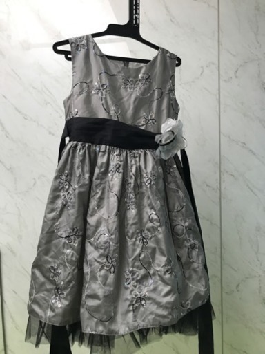 女児1ドレス 2着 マザウェイズ アナ雪風ドレス Sf123 大崎のキッズ用品 子供服 の中古あげます 譲ります ジモティーで不用品の処分 女児1ドレス 2着 マザウェイズ アナ雪風ドレス Sf123 大崎のキッズ用品 子供服 の中古あげます 譲ります ジモティーで不用品の処分