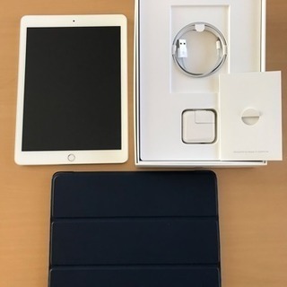 【美品】iPad WiFi 32GB シルバー★ケース&フィルム付き