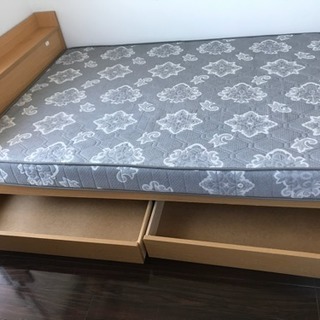 *取引中*コンセント 収納入れ付き ダブルベッドイタリア製マットレス