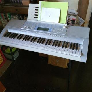  電子ピアノ