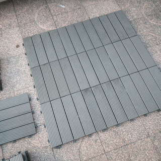 デッキ材 30枚セット Lixilビバ 木粉樹脂ジョイントパネル約30x30cm ダークグレー ベランダ敷きタイル ポテト 新田の生活雑貨の中古あげます 譲ります ジモティーで不用品の処分 デッキ材 30枚セット Lixilビバ 木粉樹脂ジョイントパネル約30x30cm ダークグレー ベランダ敷きタイル ポテト 新田の生活雑貨の中古あげます 譲ります ジモティーで不用品の処分