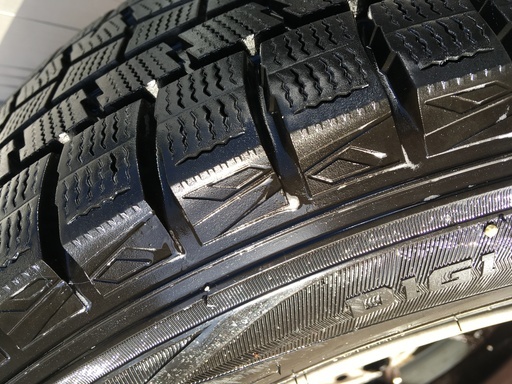01’ メルセデスベンツ W203 ステーションワゴンに付いていた純正ｱﾙﾐ+スタッドレスタイヤ