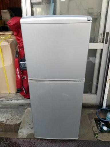 アクア 冷凍冷蔵庫 (137L) 2ドア シルバー AQR-141B (SB)-1 2013年製