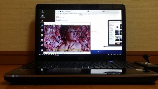 【けっこう美品】Windows10ブルーレイ、ブルートゥース搭載ノートパソコン USBマウスプレゼント中 (15.6型 富士通)