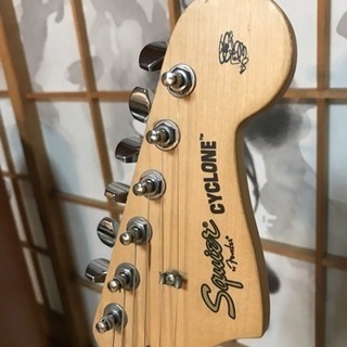 Squier by Fender （ スクワイヤー ） FSR CYCLONE