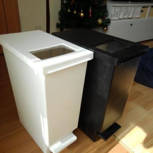 未使用　ゴミ箱２つ
