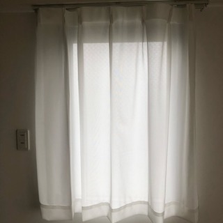 小窓カーテン