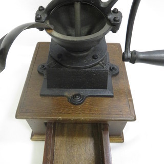 取りに来れる方限定！アンティーク手挽きコーヒーミル！