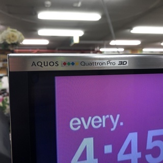 美品【 SHARP 】シャープ アクオス 52型 クアトロンプロ 液晶テレビ 3D対応 超解像 分割駆動エンジン搭載 4原色